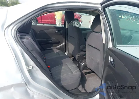 2014 Chevrolet Sonic Lt Auto z USA, uszkodzony, nr VIN 1G1JC5SHXE4191768